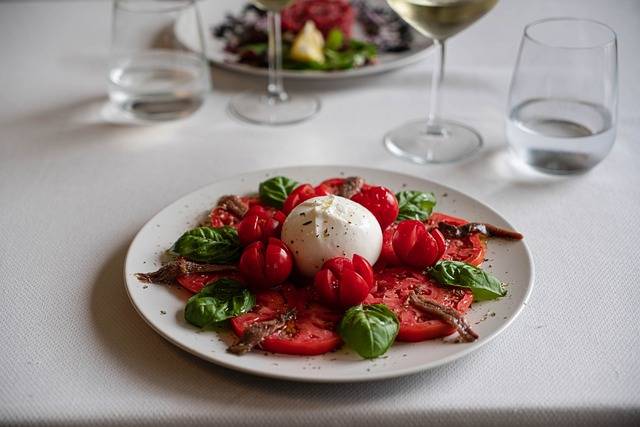 A Taste of Tradition: Explore the Farmhouse and Experience Burrata-Making