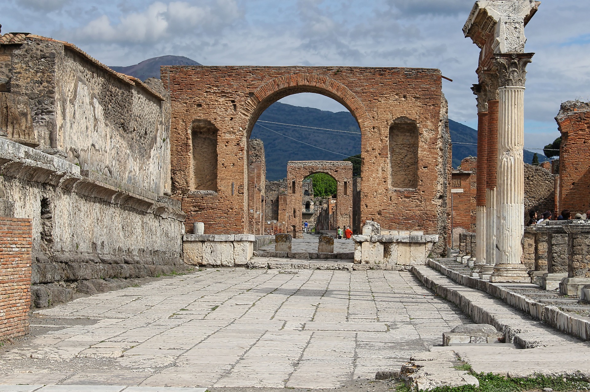 https://booking.vit.travel/uploaded_files/tours/191/d1d1347d6b1462a91b9f0a38369bea5e.jpeg