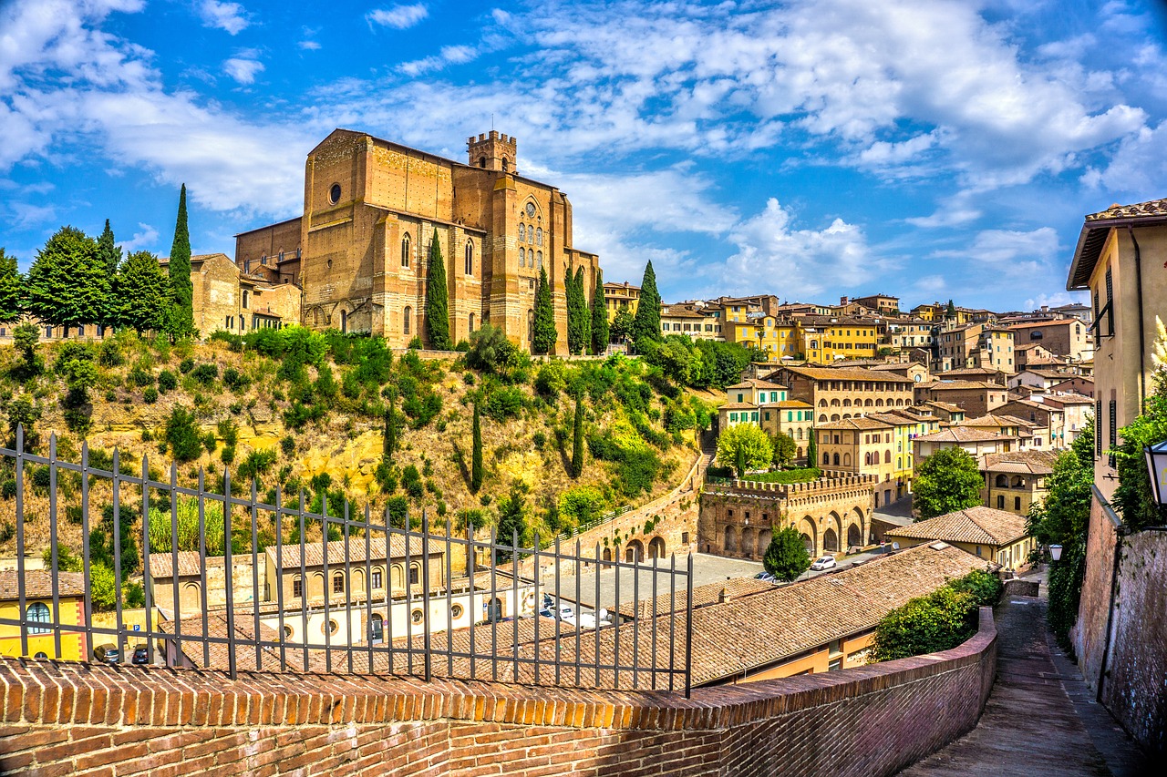 https://booking.vit.travel/uploaded_files/tours/2751/7bdf3d1ef84852a8bca783ee1ad79bc6.jpeg