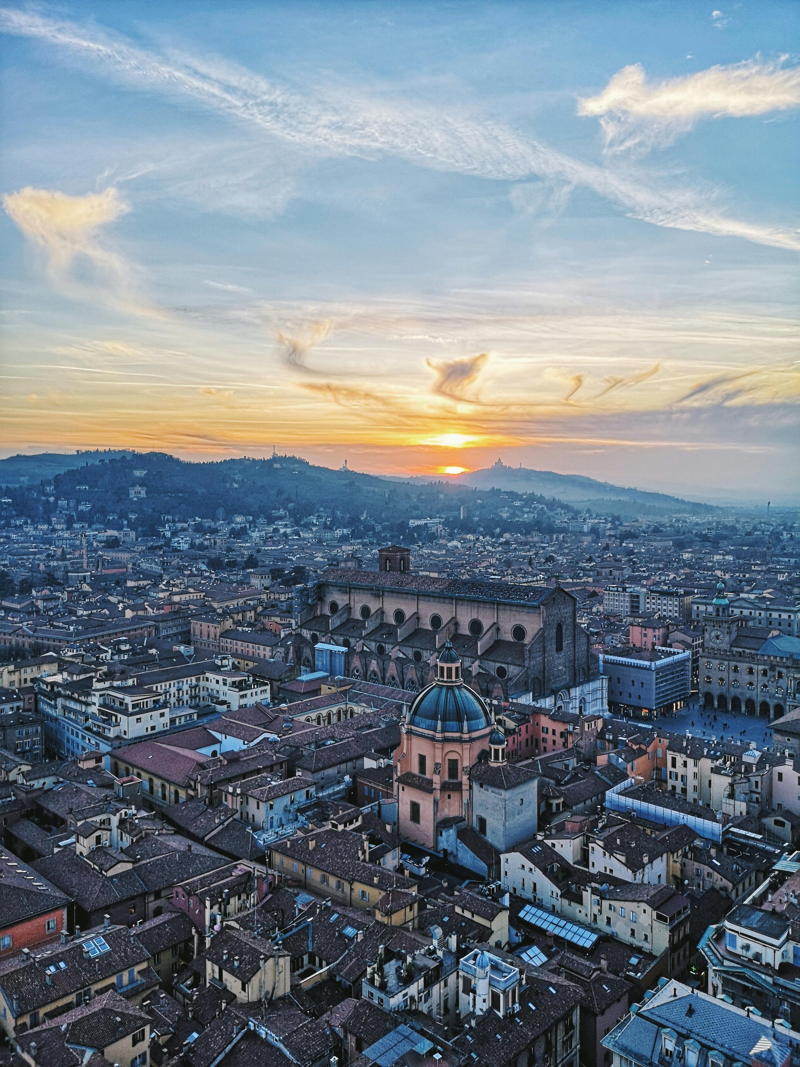 https://booking.vit.travel/uploaded_files/tours/5956/61b5a5fc107c5c0d1f7cb2e65b2a040b.jpeg