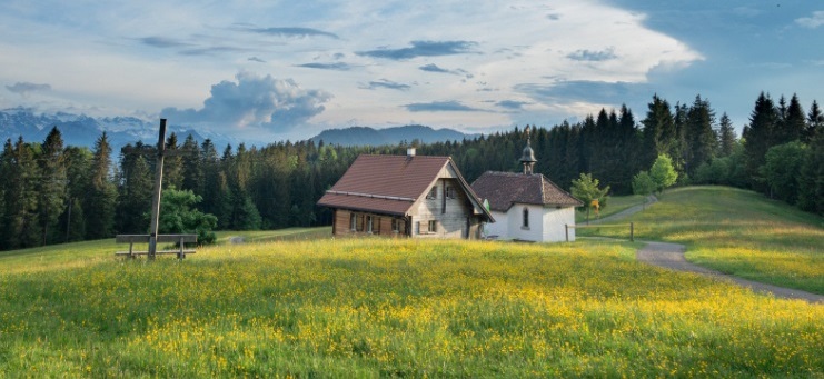 A Journey Through Tradition: Visit an Authentic Farmhouse and Indulge in a Local Lunch