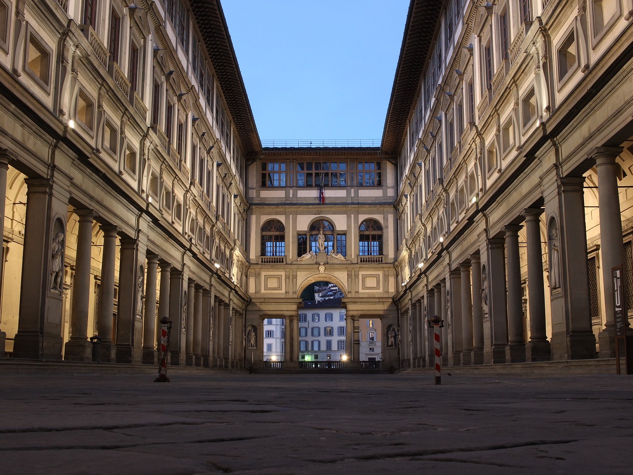 Florence Walks with Uffizi