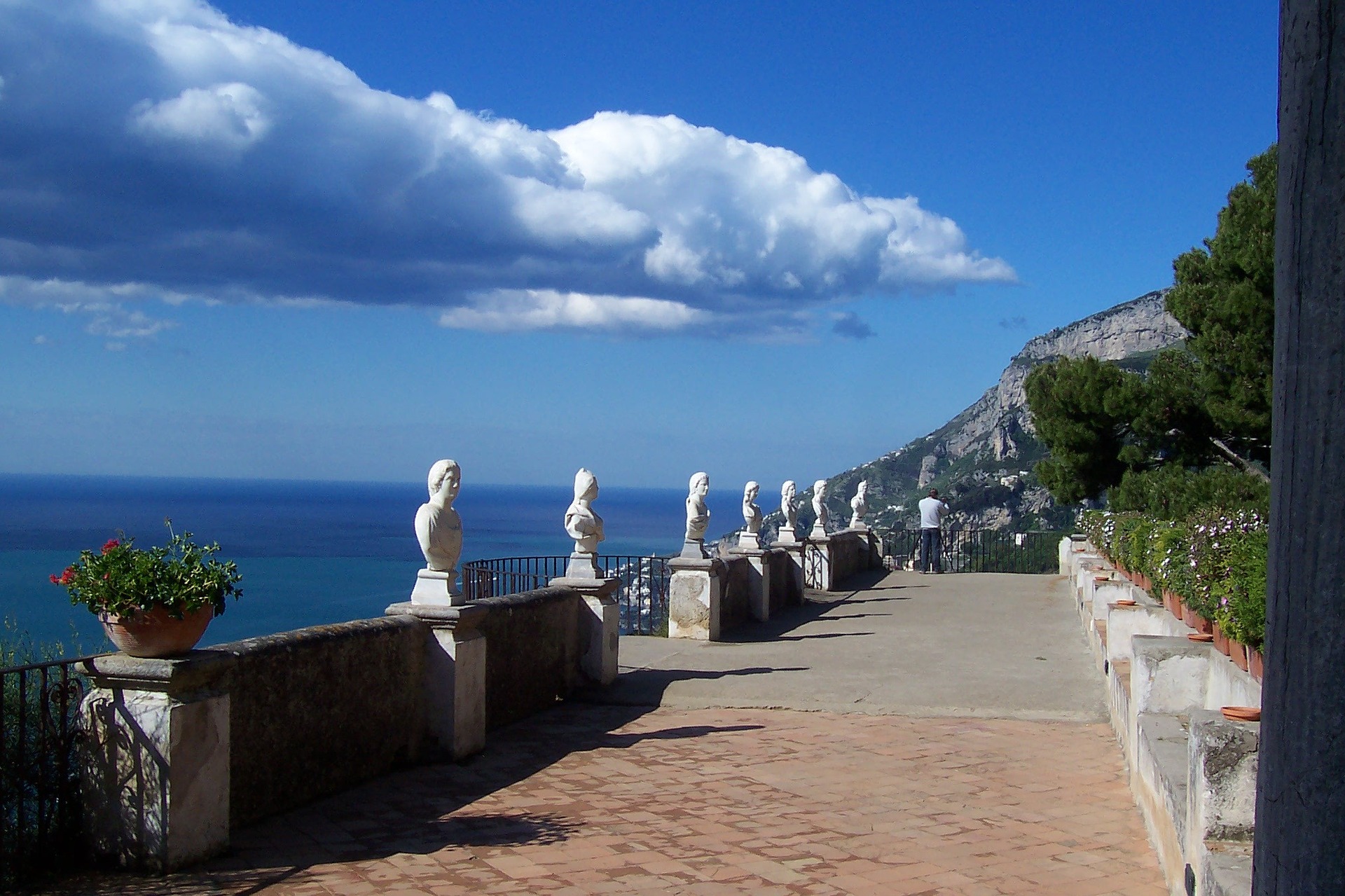 https://booking.vit.travel/uploaded_files/tours/702/cd5f03d093ca3d50b66a35396bb38917.jpeg