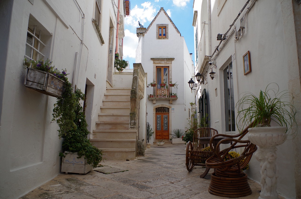Burrata & Beauty: Burrata-Making Experience, Locorotondo & Alberobello
