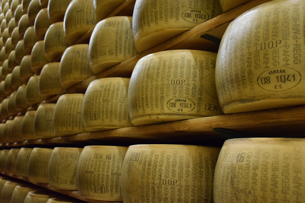 Discover the Motor Valley & Food of Emilia